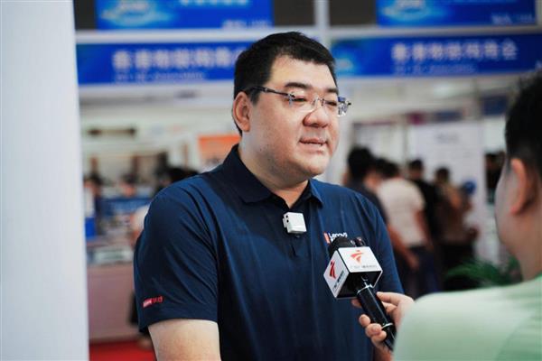 航班起飞前遭旅客执意下机二次延误 多人中转行程泡汤 海航：非公司原因 拒赔